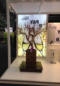 Arbol de champaña para stands de feria