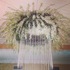 decoracion eventos de lujo Arreglos Florales Colgantes para eventos y bodas